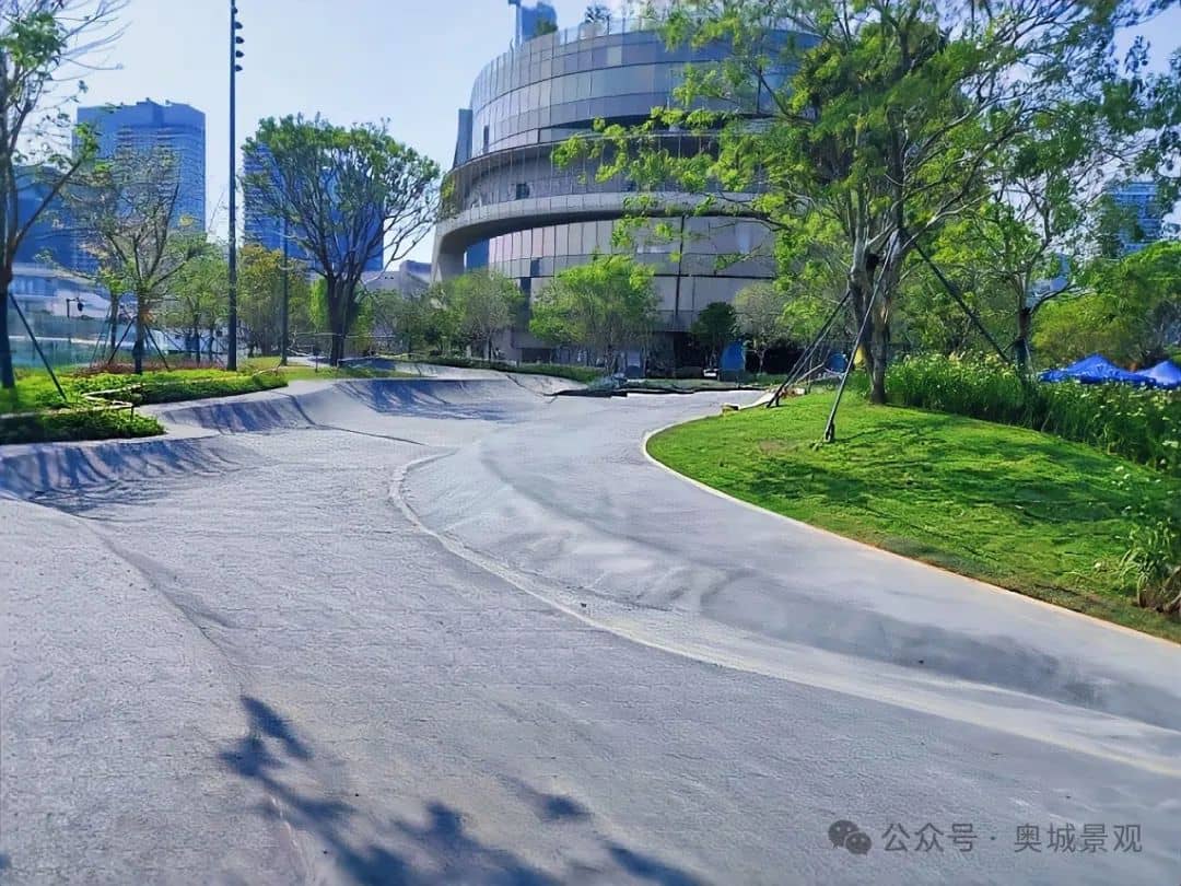 滑板场3(1).jpg
